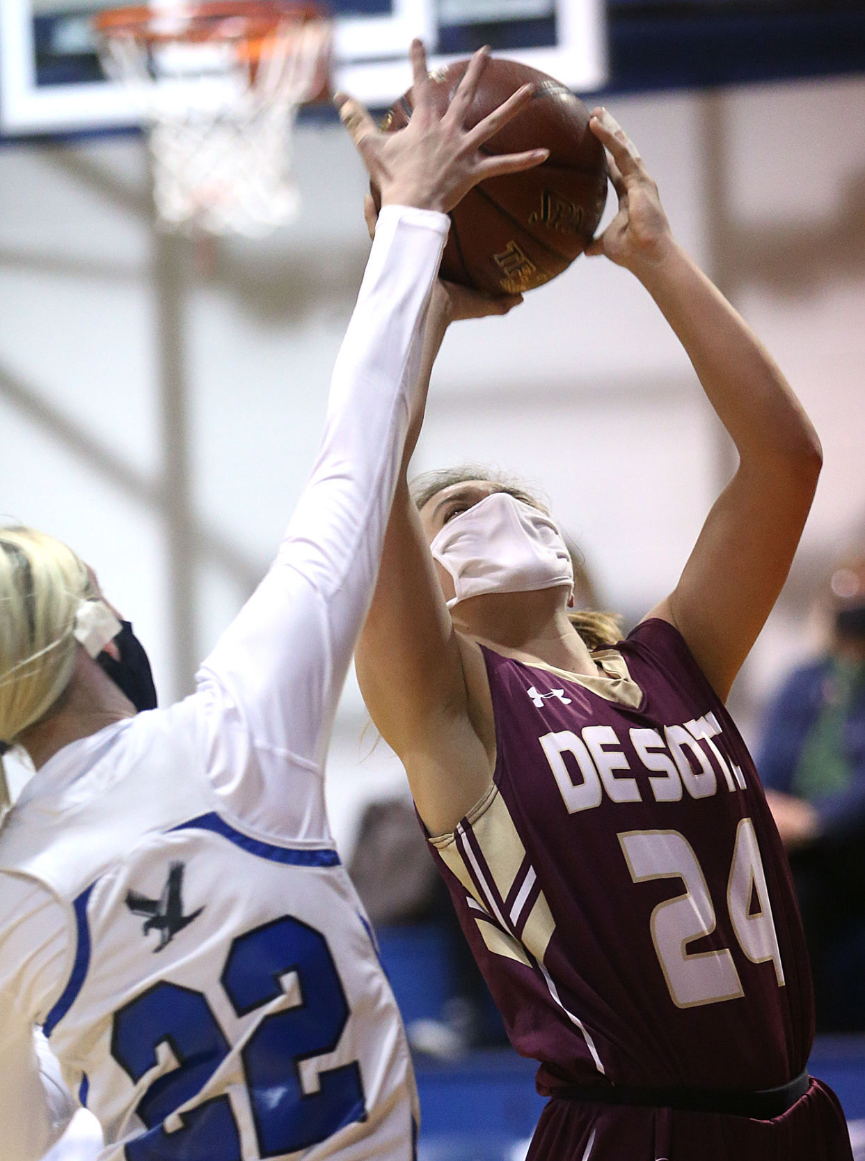 December 8: De Soto vs Coulee Christian